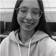 Estoy estudiando magisterio y podría dar classes de cualquier assignatura